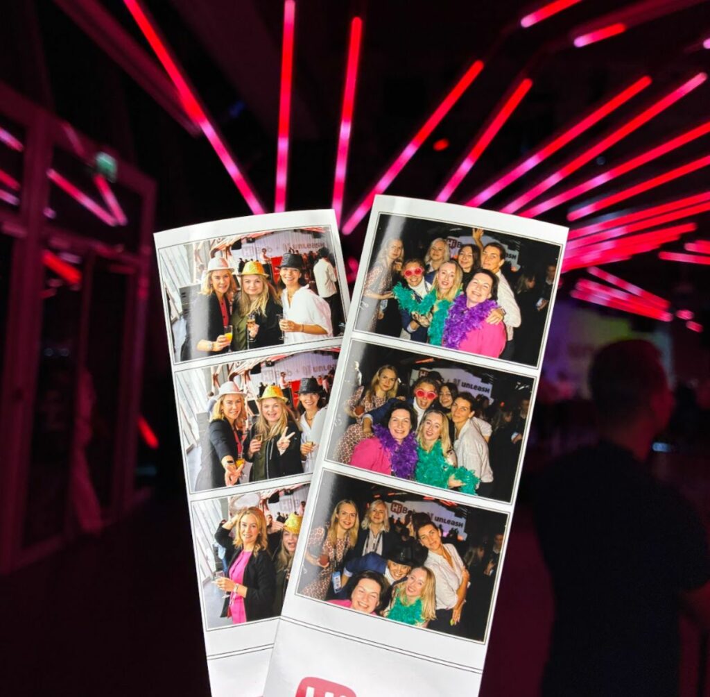 Impression ruban pendant une soirée d'entreprise